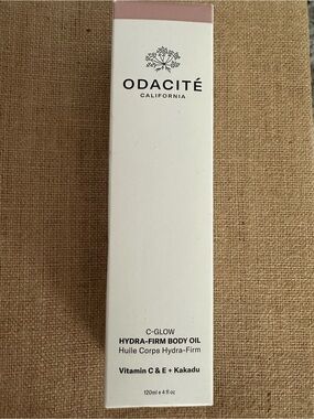 Odacité C-Glow Hydra-Firm Body Oil
